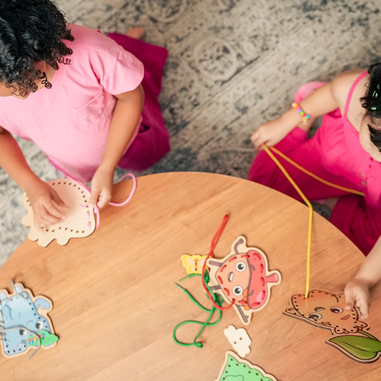 Wooden Lacing Toy Kit – Zip and the Tiny Sprouts
