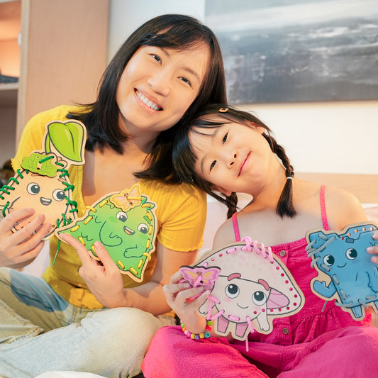 Wooden Lacing Toy Kit – Zip and the Tiny Sprouts